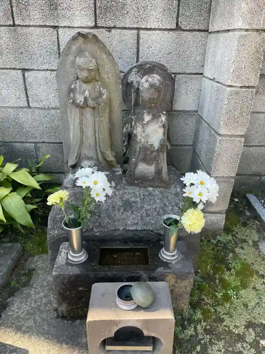 慶運寺の{uncategorized: "未分類", other: "その他", undefined: "問題あり", building: "その他建物", grave: "お墓", sacred_gate: "鳥居", guardian: "狛犬", statue: "像", buddha: "仏像", history: "歴史", nature: "自然", garden: "庭園", animal: "動物", pagoda: "塔", temizu: "手水舎", mountain_gate: "山門・神門", sanctuary: "本殿・本堂", subordinate: "末社・摂社", art: "芸術", scenery: "景色", jizo: "地蔵", ema: "絵馬", goshuin: "御朱印", omikuji: "おみくじ", items: "授与品その他", amulet: "お守り", goshuincho: "御朱印帳", eats: "食事", festival: "お祭り", votive_dance: "神楽", shichigosan: "七五三参", wedding: "結婚式", experience: "体験その他", initially: "初詣", around: "周辺", anti_infection: "感染症対策"}