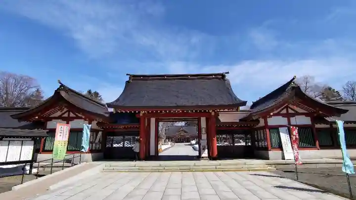 北海道護國神社の山門・神門