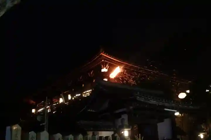 東大寺 二月堂のお祭り