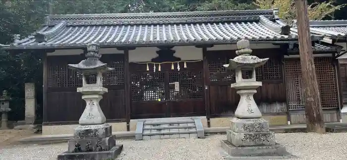 春日神社の本殿