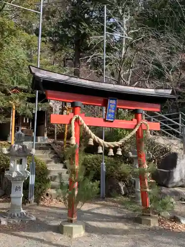 新倉富士浅間神社の鳥居