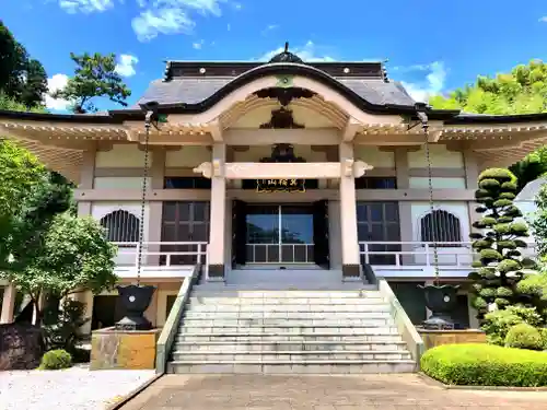 法峰寺の本殿