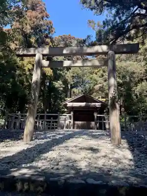 瀧原宮(皇大神宮別宮)の{uncategorized: "未分類", other: "その他", undefined: "問題あり", building: "その他建物", grave: "お墓", sacred_gate: "鳥居", guardian: "狛犬", statue: "像", buddha: "仏像", history: "歴史", nature: "自然", garden: "庭園", animal: "動物", pagoda: "塔", temizu: "手水舎", mountain_gate: "山門・神門", sanctuary: "本殿・本堂", subordinate: "末社・摂社", art: "芸術", scenery: "景色", jizo: "地蔵", ema: "絵馬", goshuin: "御朱印", omikuji: "おみくじ", items: "授与品その他", amulet: "お守り", goshuincho: "御朱印帳", eats: "食事", festival: "お祭り", votive_dance: "神楽", shichigosan: "七五三参", wedding: "結婚式", experience: "体験その他", initially: "初詣", around: "周辺", anti_infection: "感染症対策"}