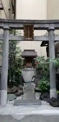 家内喜稲荷神社の鳥居