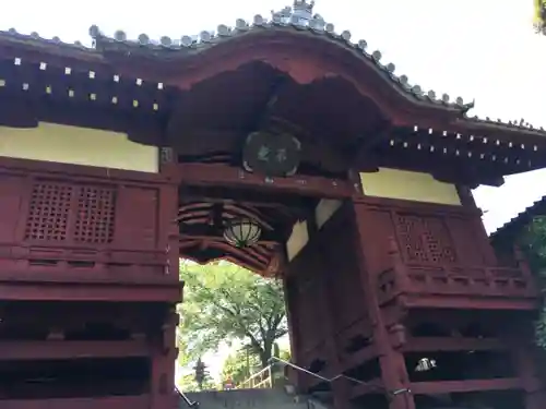 護国寺の山門