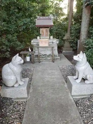 座間神社の末社