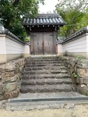 梅岩寺の山門・神門