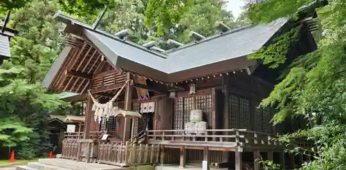 神明社の本殿