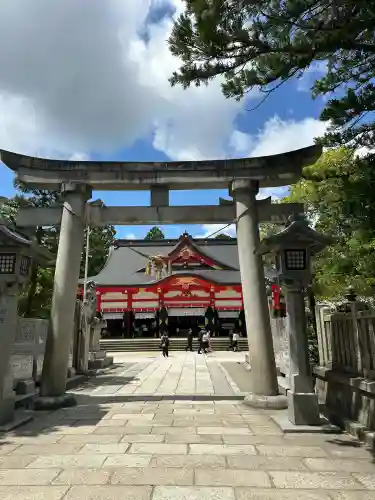 日枝神社の{uncategorized: "未分類", other: "その他", undefined: "問題あり", building: "その他建物", grave: "お墓", sacred_gate: "鳥居", guardian: "狛犬", statue: "像", buddha: "仏像", history: "歴史", nature: "自然", garden: "庭園", animal: "動物", pagoda: "塔", temizu: "手水舎", mountain_gate: "山門・神門", sanctuary: "本殿・本堂", subordinate: "末社・摂社", art: "芸術", scenery: "景色", jizo: "地蔵", ema: "絵馬", goshuin: "御朱印", omikuji: "おみくじ", items: "授与品その他", amulet: "お守り", goshuincho: "御朱印帳", eats: "食事", festival: "お祭り", votive_dance: "神楽", shichigosan: "七五三参", wedding: "結婚式", experience: "体験その他", initially: "初詣", around: "周辺", anti_infection: "感染症対策"}