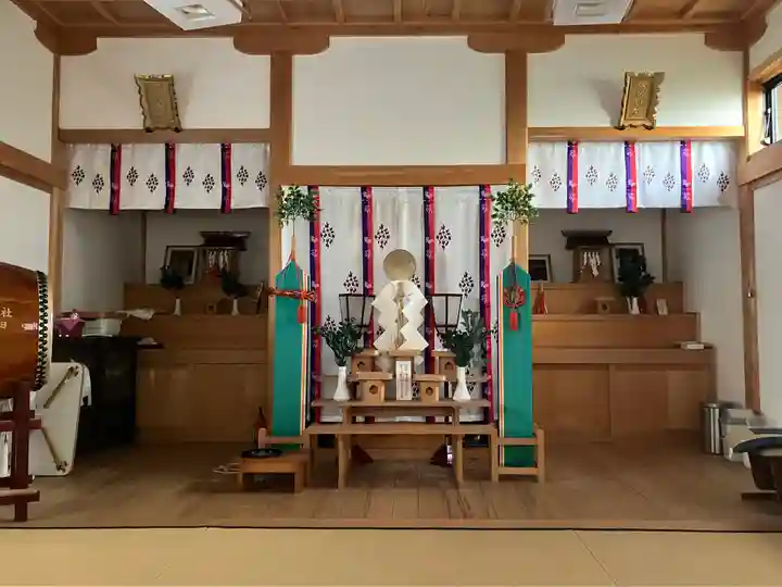 八坂三峯神社の本殿・本堂