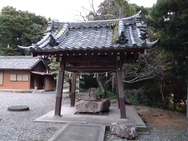 素盞嗚神社の手水舎
