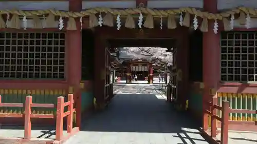 志波彦神社・鹽竈神社の山門・神門