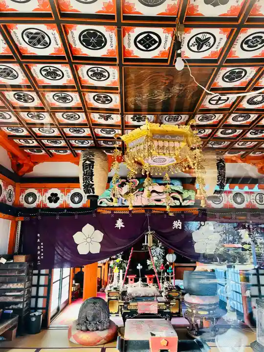 護國院(厄除不動尊)の{uncategorized: "未分類", other: "その他", undefined: "問題あり", building: "その他建物", grave: "お墓", sacred_gate: "鳥居", guardian: "狛犬", statue: "像", buddha: "仏像", history: "歴史", nature: "自然", garden: "庭園", animal: "動物", pagoda: "塔", temizu: "手水舎", mountain_gate: "山門・神門", sanctuary: "本殿・本堂", subordinate: "末社・摂社", art: "芸術", scenery: "景色", jizo: "地蔵", ema: "絵馬", goshuin: "御朱印", omikuji: "おみくじ", items: "授与品その他", amulet: "お守り", goshuincho: "御朱印帳", eats: "食事", festival: "お祭り", votive_dance: "神楽", shichigosan: "七五三参", wedding: "結婚式", experience: "体験その他", initially: "初詣", around: "周辺", anti_infection: "感染症対策"}