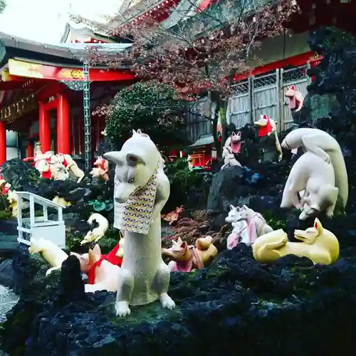 京濱伏見稲荷神社の狛犬