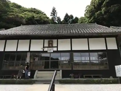 行入寺の本殿・本堂