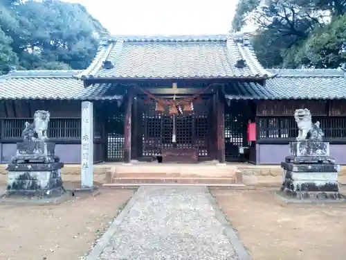 総社（白鳥町）の本殿・本堂