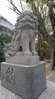 大鷲神社の狛犬
