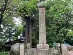 大草神社の塔