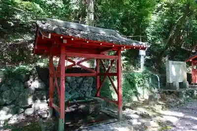 若山神社の手水舎