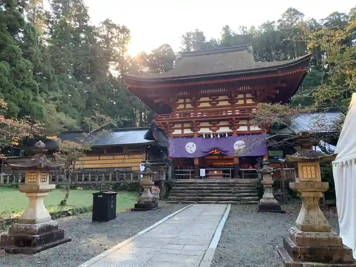 丹生都比売神社の本殿・本堂