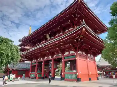 浅草寺の山門・神門