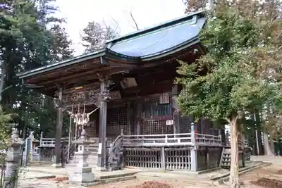 田村神社の本殿・本堂