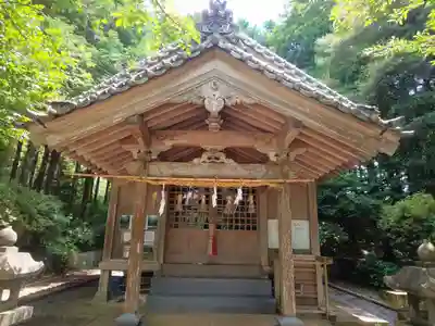 神在神社の本殿・本堂