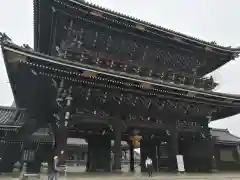 東本願寺（真宗本廟）の山門