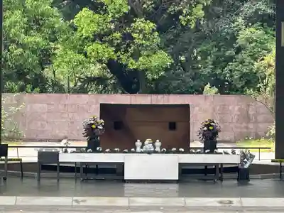 千鳥ヶ淵戦没者墓苑(東京都)