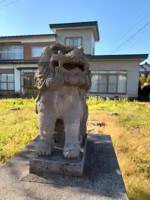 神明社の{uncategorized: "未分類", other: "その他", undefined: "問題あり", building: "その他建物", grave: "お墓", sacred_gate: "鳥居", guardian: "狛犬", statue: "像", buddha: "仏像", history: "歴史", nature: "自然", garden: "庭園", animal: "動物", pagoda: "塔", temizu: "手水舎", mountain_gate: "山門・神門", sanctuary: "本殿・本堂", subordinate: "末社・摂社", art: "芸術", scenery: "景色", jizo: "地蔵", ema: "絵馬", goshuin: "御朱印", omikuji: "おみくじ", items: "授与品その他", amulet: "お守り", goshuincho: "御朱印帳", eats: "食事", festival: "お祭り", votive_dance: "神楽", shichigosan: "七五三参", wedding: "結婚式", experience: "体験その他", initially: "初詣", around: "周辺", anti_infection: "感染症対策"}