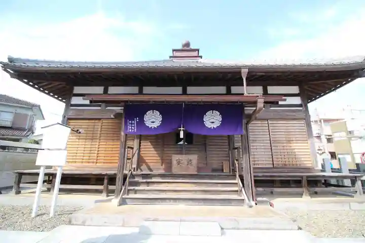 成田山 薬師堂(旧本堂)の本殿・本堂