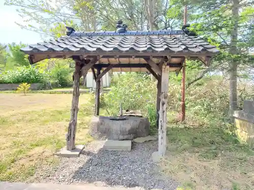 砂原稲荷神社の手水舎