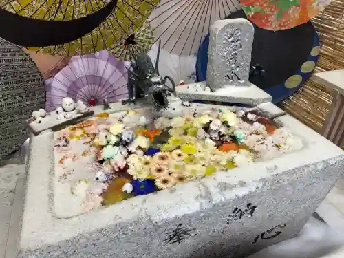 札幌諏訪神社の{uncategorized: "未分類", other: "その他", undefined: "問題あり", building: "その他建物", grave: "お墓", sacred_gate: "鳥居", guardian: "狛犬", statue: "像", buddha: "仏像", history: "歴史", nature: "自然", garden: "庭園", animal: "動物", pagoda: "塔", temizu: "手水舎", mountain_gate: "山門・神門", sanctuary: "本殿・本堂", subordinate: "末社・摂社", art: "芸術", scenery: "景色", jizo: "地蔵", ema: "絵馬", goshuin: "御朱印", omikuji: "おみくじ", items: "授与品その他", amulet: "お守り", goshuincho: "御朱印帳", eats: "食事", festival: "お祭り", votive_dance: "神楽", shichigosan: "七五三参", wedding: "結婚式", experience: "体験その他", initially: "初詣", around: "周辺", anti_infection: "感染症対策"}