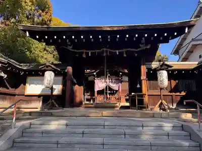 離宮八幡宮の本殿・本堂