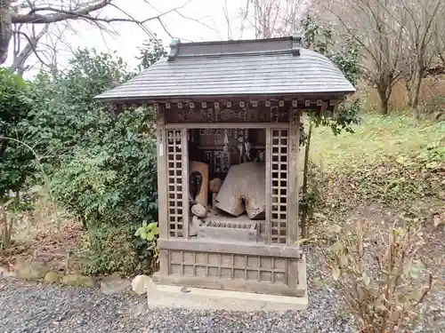 三春駒神社の建物その他