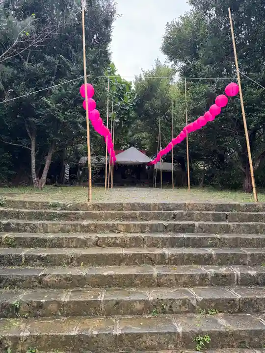 世持神社(沖縄県)