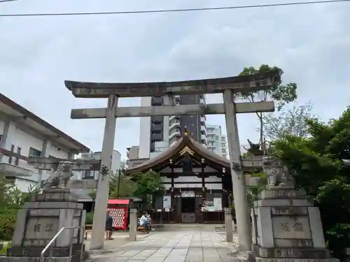 三輪神社の鳥居