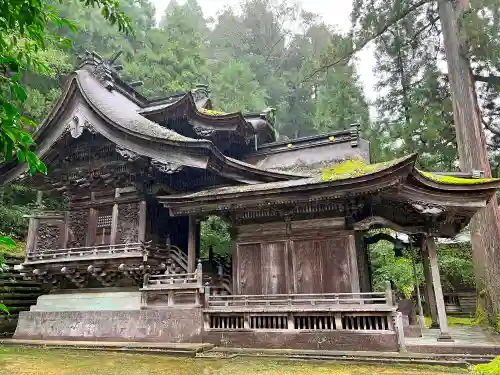 岡太神社・大瀧神社の本殿・本堂