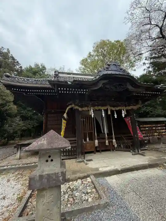 佐野赤城神社の{uncategorized: "未分類", other: "その他", undefined: "問題あり", building: "その他建物", grave: "お墓", sacred_gate: "鳥居", guardian: "狛犬", statue: "像", buddha: "仏像", history: "歴史", nature: "自然", garden: "庭園", animal: "動物", pagoda: "塔", temizu: "手水舎", mountain_gate: "山門・神門", sanctuary: "本殿・本堂", subordinate: "末社・摂社", art: "芸術", scenery: "景色", jizo: "地蔵", ema: "絵馬", goshuin: "御朱印", omikuji: "おみくじ", items: "授与品その他", amulet: "お守り", goshuincho: "御朱印帳", eats: "食事", festival: "お祭り", votive_dance: "神楽", shichigosan: "七五三参", wedding: "結婚式", experience: "体験その他", initially: "初詣", around: "周辺", anti_infection: "感染症対策"}