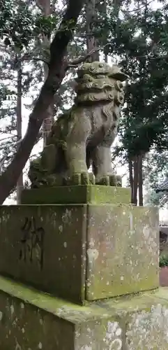 諏訪神社の狛犬