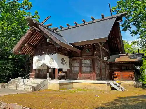 東川神社の本殿