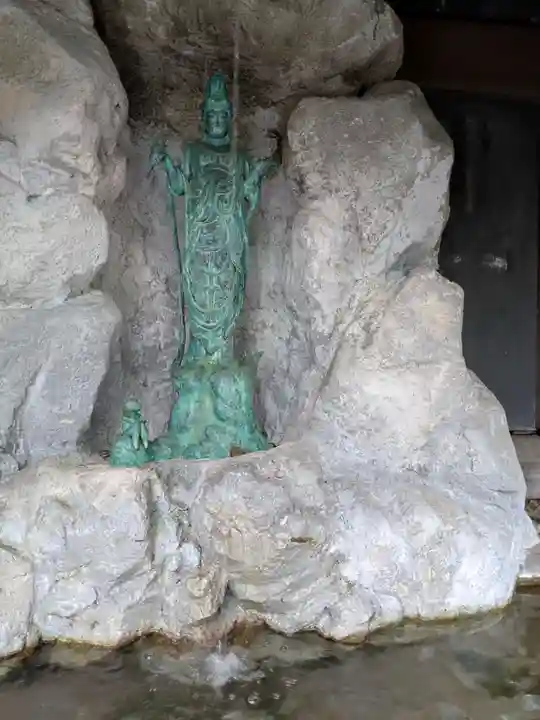 三斗小屋温泉神社(栃木県)