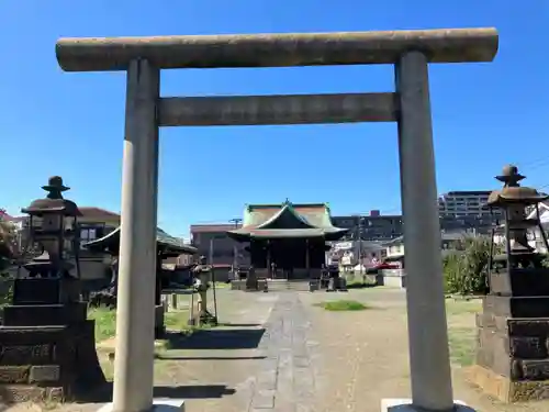 横浜熊野神社の鳥居