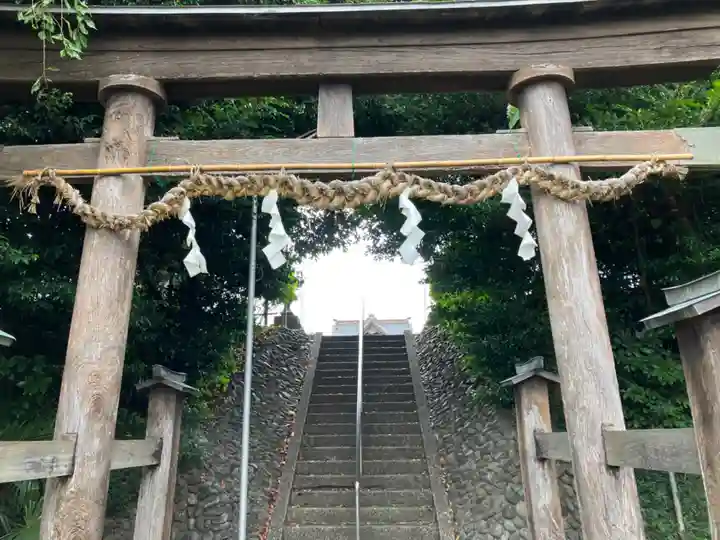 御嶽神社 (上矢部)の鳥居