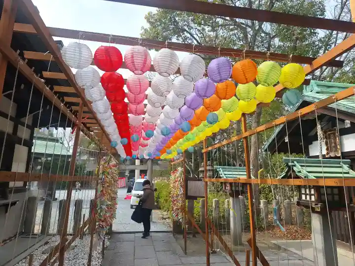 豊國神社の{uncategorized: "未分類", other: "その他", undefined: "問題あり", building: "その他建物", grave: "お墓", sacred_gate: "鳥居", guardian: "狛犬", statue: "像", buddha: "仏像", history: "歴史", nature: "自然", garden: "庭園", animal: "動物", pagoda: "塔", temizu: "手水舎", mountain_gate: "山門・神門", sanctuary: "本殿・本堂", subordinate: "末社・摂社", art: "芸術", scenery: "景色", jizo: "地蔵", ema: "絵馬", goshuin: "御朱印", omikuji: "おみくじ", items: "授与品その他", amulet: "お守り", goshuincho: "御朱印帳", eats: "食事", festival: "お祭り", votive_dance: "神楽", shichigosan: "七五三参", wedding: "結婚式", experience: "体験その他", initially: "初詣", around: "周辺", anti_infection: "感染症対策"}