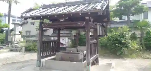 本澄寺の手水