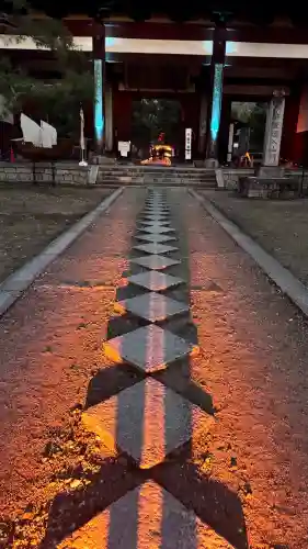 萬福寺の{uncategorized: "未分類", other: "その他", undefined: "問題あり", building: "その他建物", grave: "お墓", sacred_gate: "鳥居", guardian: "狛犬", statue: "像", buddha: "仏像", history: "歴史", nature: "自然", garden: "庭園", animal: "動物", pagoda: "塔", temizu: "手水舎", mountain_gate: "山門・神門", sanctuary: "本殿・本堂", subordinate: "末社・摂社", art: "芸術", scenery: "景色", jizo: "地蔵", ema: "絵馬", goshuin: "御朱印", omikuji: "おみくじ", items: "授与品その他", amulet: "お守り", goshuincho: "御朱印帳", eats: "食事", festival: "お祭り", votive_dance: "神楽", shichigosan: "七五三参", wedding: "結婚式", experience: "体験その他", initially: "初詣", around: "周辺", anti_infection: "感染症対策"}