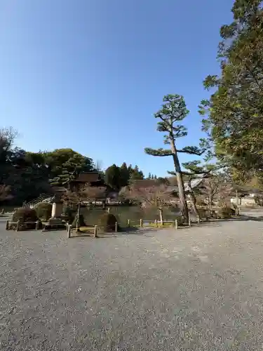 永保寺の{uncategorized: "未分類", other: "その他", undefined: "問題あり", building: "その他建物", grave: "お墓", sacred_gate: "鳥居", guardian: "狛犬", statue: "像", buddha: "仏像", history: "歴史", nature: "自然", garden: "庭園", animal: "動物", pagoda: "塔", temizu: "手水舎", mountain_gate: "山門・神門", sanctuary: "本殿・本堂", subordinate: "末社・摂社", art: "芸術", scenery: "景色", jizo: "地蔵", ema: "絵馬", goshuin: "御朱印", omikuji: "おみくじ", items: "授与品その他", amulet: "お守り", goshuincho: "御朱印帳", eats: "食事", festival: "お祭り", votive_dance: "神楽", shichigosan: "七五三参", wedding: "結婚式", experience: "体験その他", initially: "初詣", around: "周辺", anti_infection: "感染症対策"}