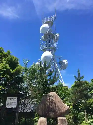 彌彦神社奥宮（御神廟）の建物その他