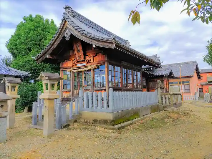 六所社(馬見塚)の本殿・本堂